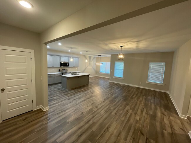 Building Photo - New Construction Home for Rent in Jasper, ...