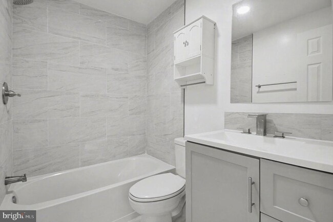 Building Photo - 14113 Morrison Ct