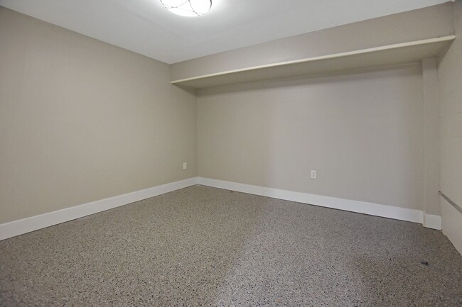 Building Photo - Pet Friendly Three Bedroom with Basement!