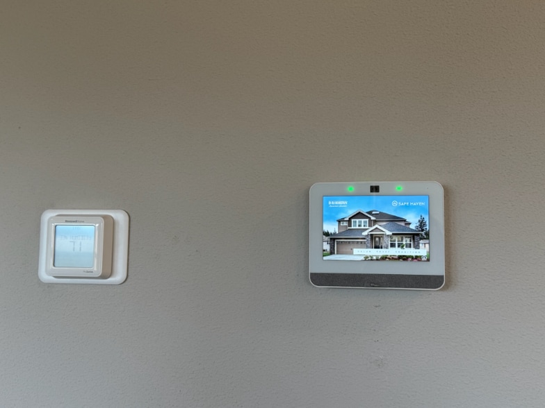 Building Photo - 7809 N 169th St