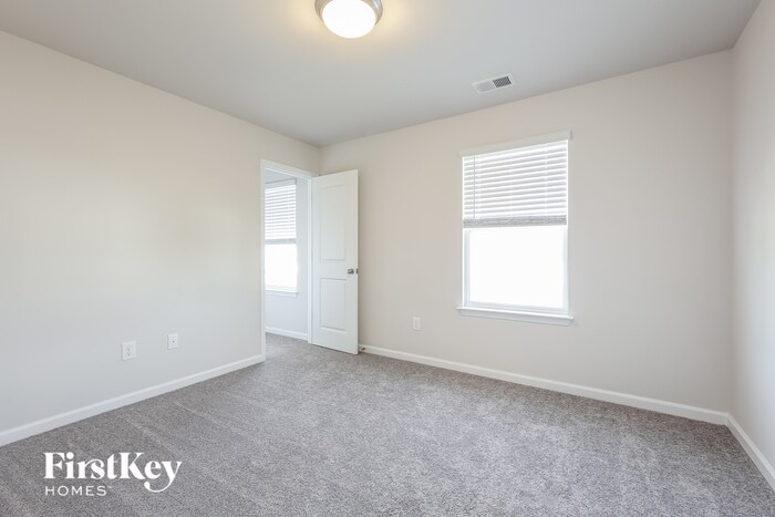 Building Photo - 1107 Mission Hill Ln