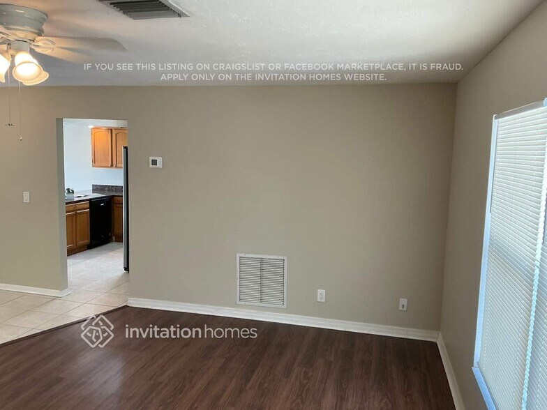 Building Photo - 6044 Francis Dr