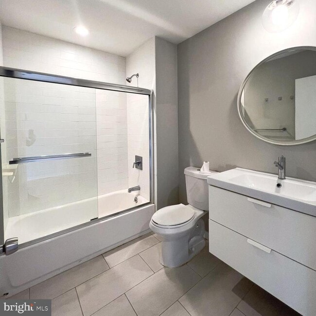 Building Photo - 705 Fairmount Ave