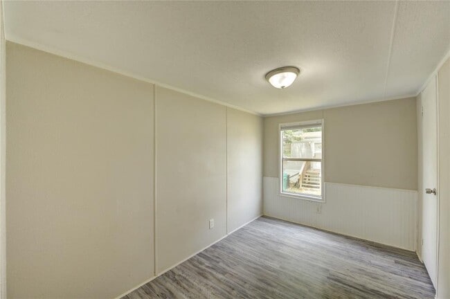 Building Photo - 13265 Pecan Tree Dr