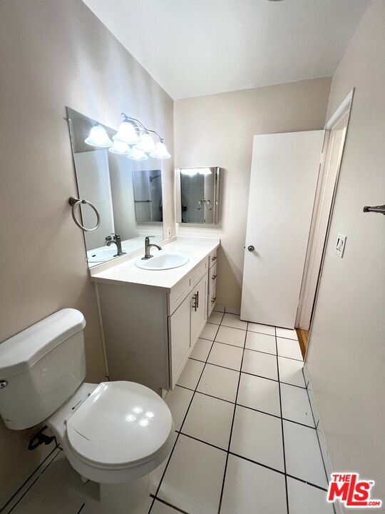 Building Photo - 2637 S Centinela Ave