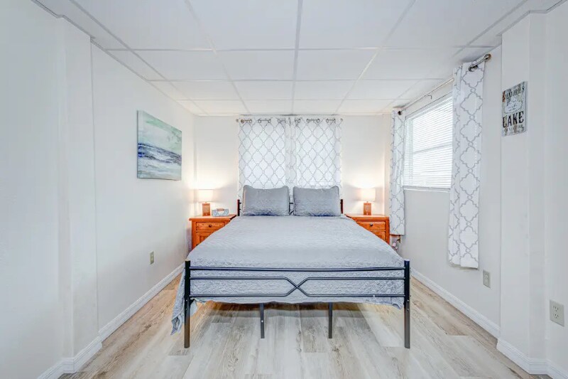 Building Photo - 9335 E Beech Cir