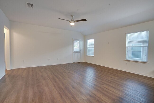 Building Photo - 403 Pentire Way