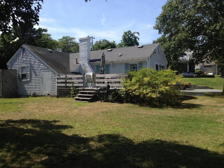 Building Photo - 168 Leeward Rd