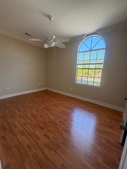 Building Photo - 10998 Goodwin St