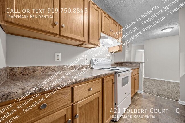 Building Photo - 421 Tolbert Ct
