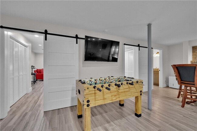 Building Photo - 225 Jayne Ellen Way