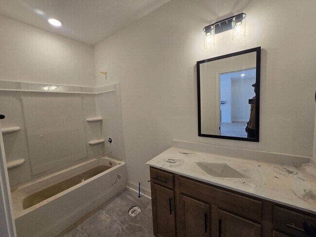 Building Photo - Ruby Floor Plan – 5BR/3BA New Construction...