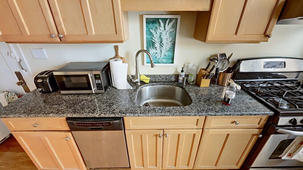 Building Photo - 226 Jamaicaway