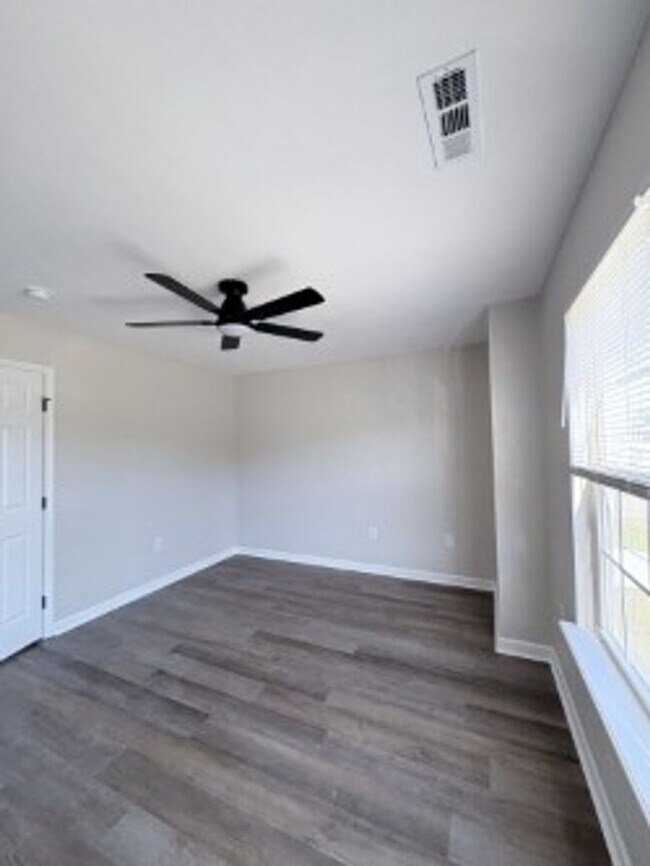 Building Photo - Washington Bourgh