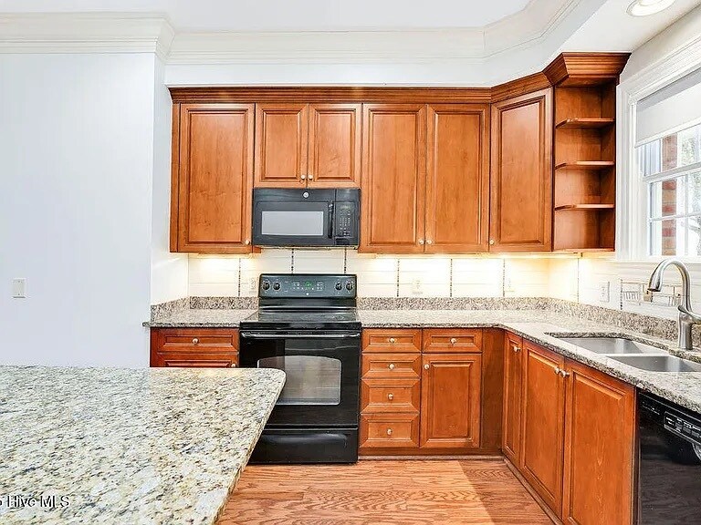 Building Photo - 3347 Jasper Pl