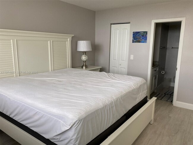 Building Photo - 2929 S Ocean Blvd