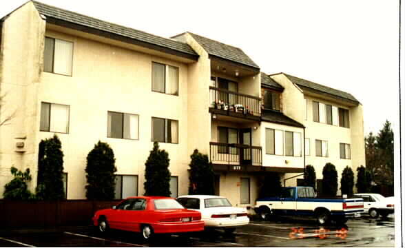 Primary Photo - Tiffany Apartments