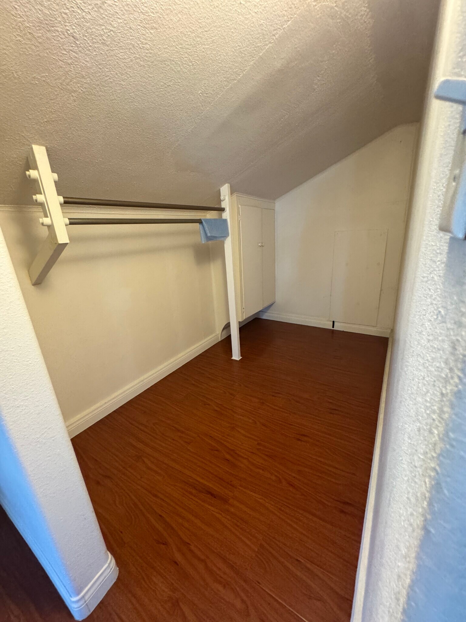 Building Photo - 758 W Longden Ave