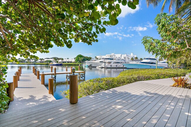 Building Photo - 197 Spyglass Ct