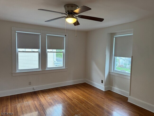 Building Photo - 52 Riggs Pl