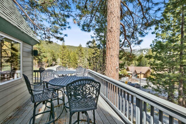Building Photo - Monthly Summer/Winter Rental