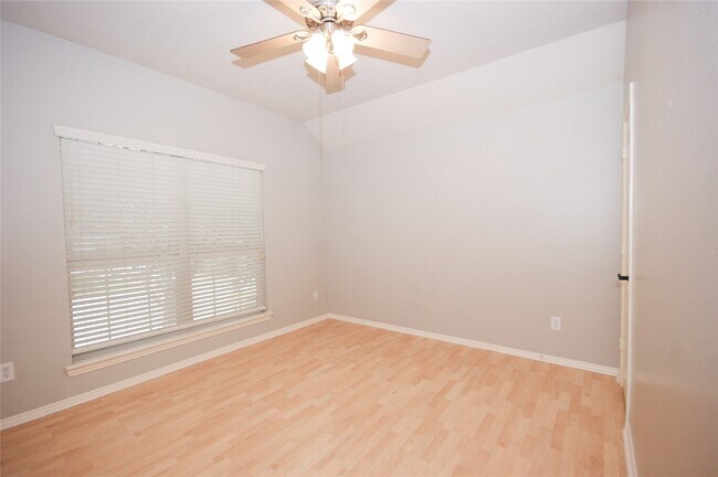Building Photo - 2516 Royal Terns Ct