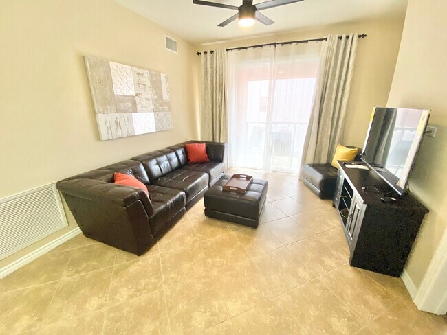 Building Photo - BRIGHT CONDO WITH BALCONY IN SOUTH LAS VEGAS