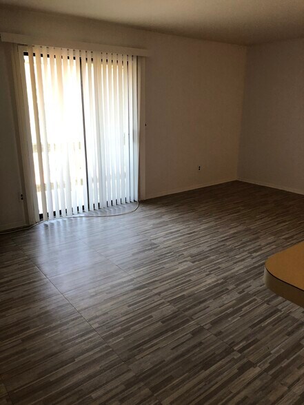 Building Photo - 20 Delar Pky