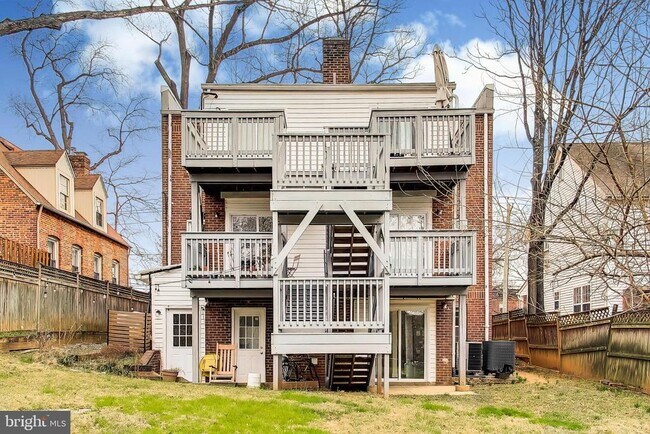 Building Photo - 8414 Flower Ave