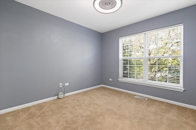 Building Photo - 3817 N Milwaukee Ave