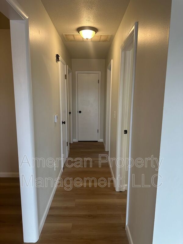 Building Photo - 415 N 17th St