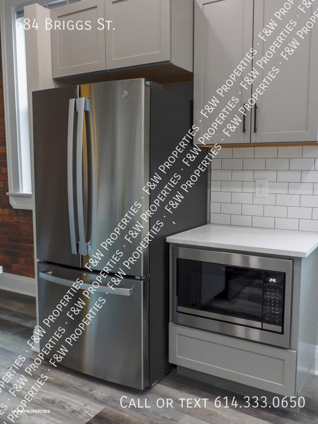 Building Photo - 684 Briggs St