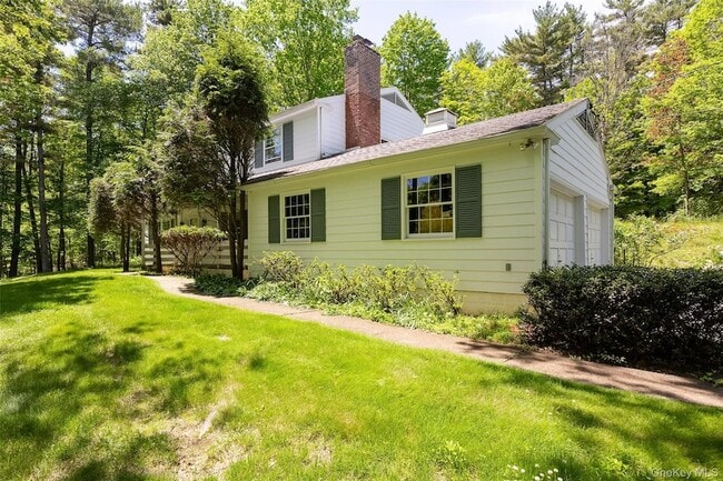 Building Photo - 50 Aspinwall Rd