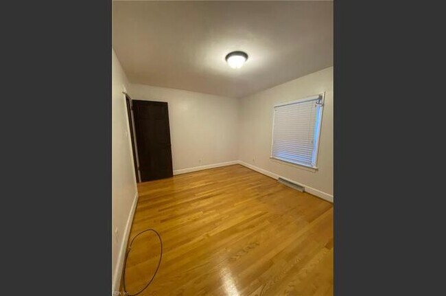Building Photo - 2904 Evergreen Ct