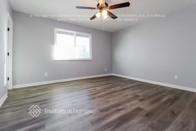 Building Photo - 10845 N 44th Ln