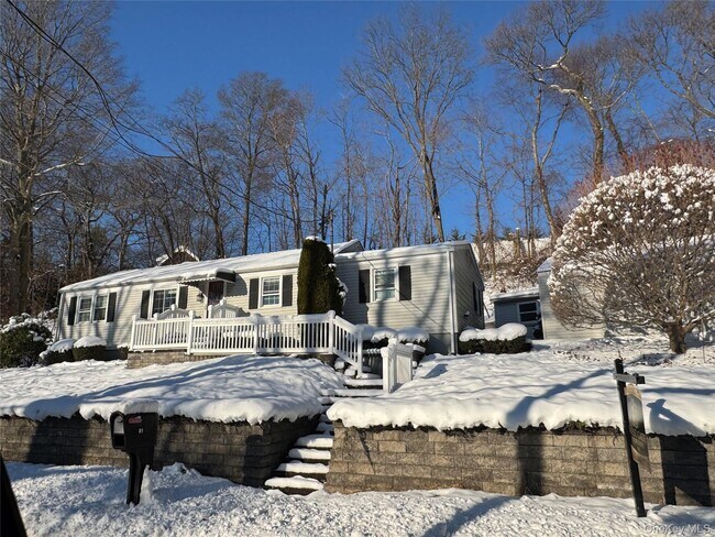 Building Photo - 81 Oakside Rd