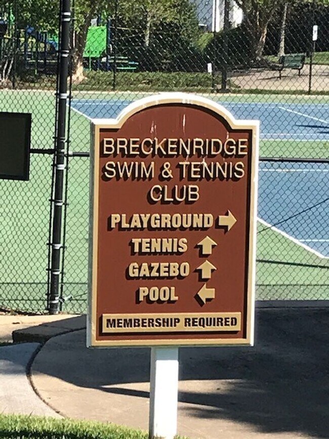 Building Photo - 712ca