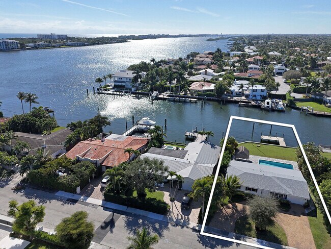 Building Photo - 122 Arlington Pl