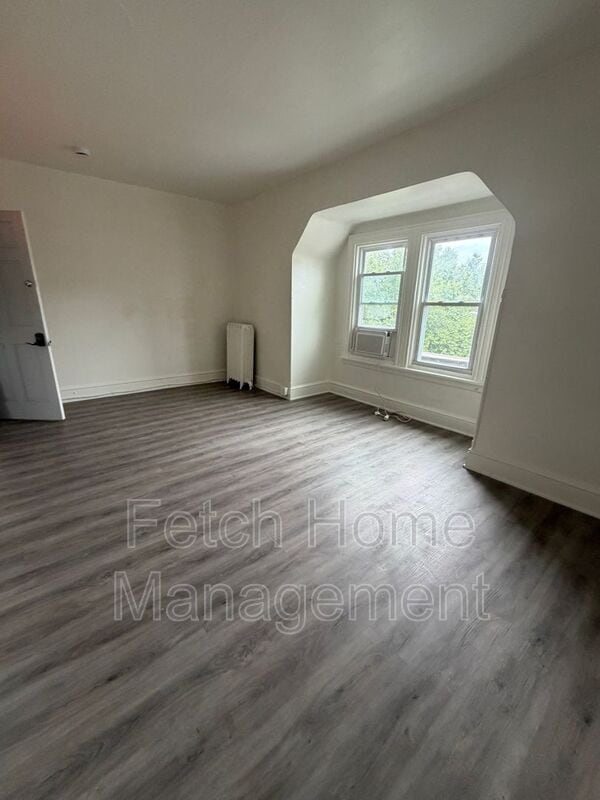 Building Photo - 441 W Orange St