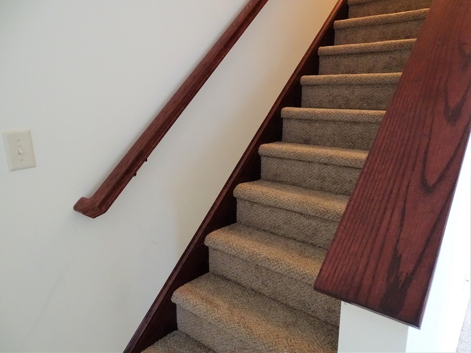 Building Photo - 322 Meadow View Dr