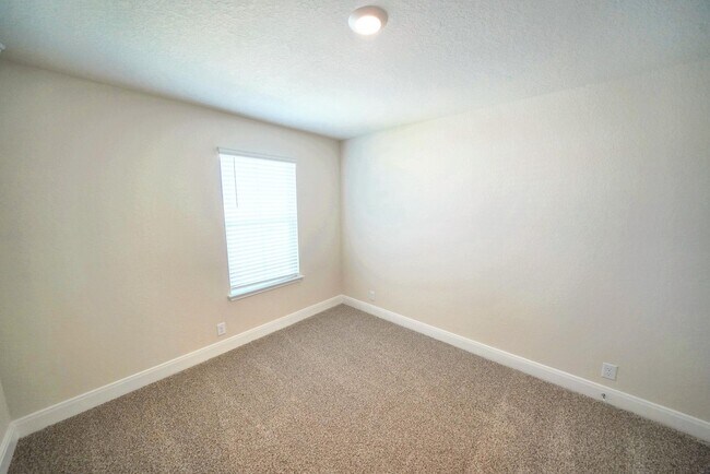 Building Photo - Stunning New Cibolo Home Now Available in Steel Creek - Realtor Commission: $500