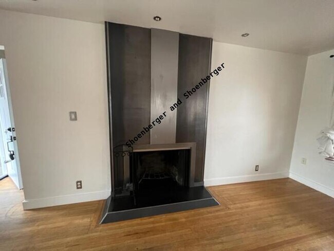 Building Photo - 343 Stewart Street