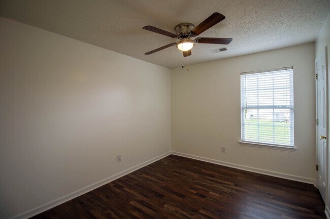 Building Photo - Recently Updated, and a FENCED Backyard!