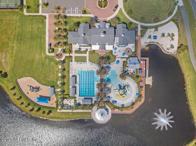 Building Photo - 442 Stargaze Ln