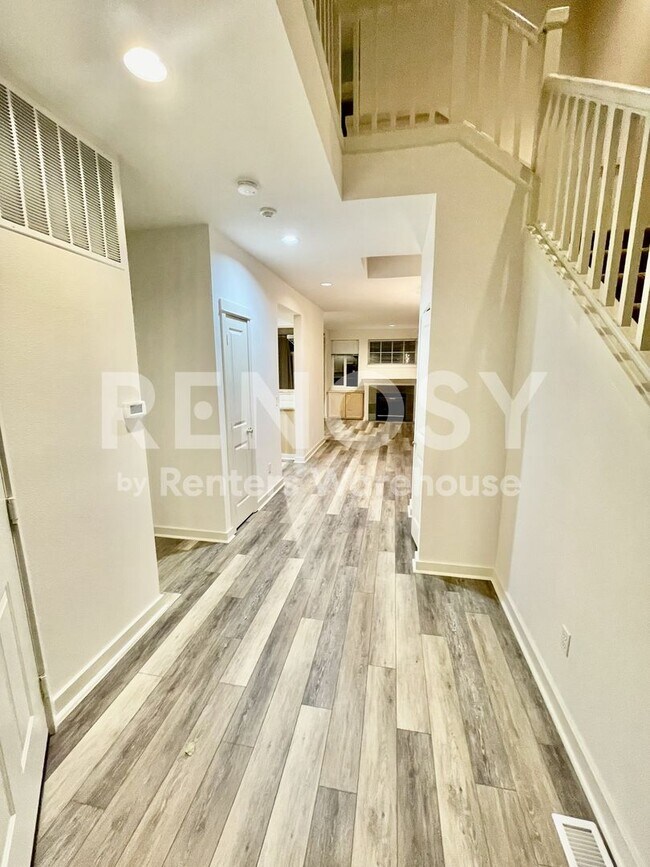 Building Photo - 15605 NE 91st Way