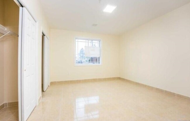 Building Photo - 44 Bergen Blvd