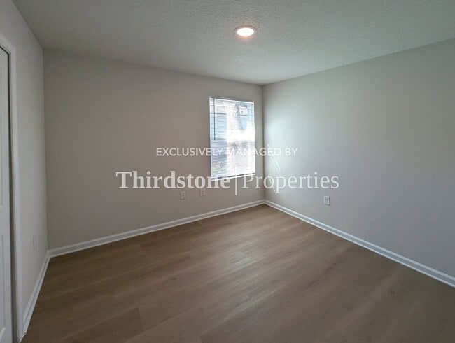 Building Photo - 5425 Shenandoah Ave