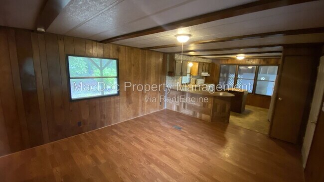 Building Photo - 2036 Mt Olive Rd