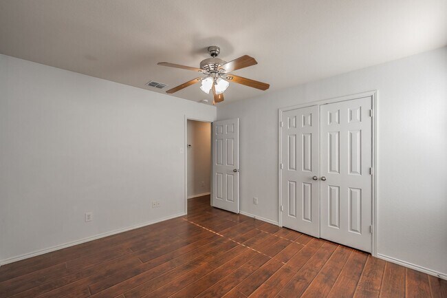 Building Photo - Updated and super clean single story 3 bed...