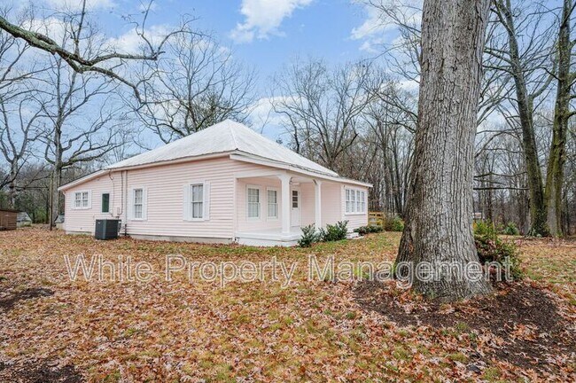 Building Photo - 3612 E Brief Rd